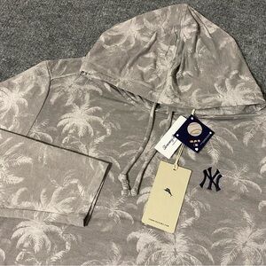 Tommy Bahama New York Yankees Palm Frenzy Mens Large Pullover Hoodie NWT